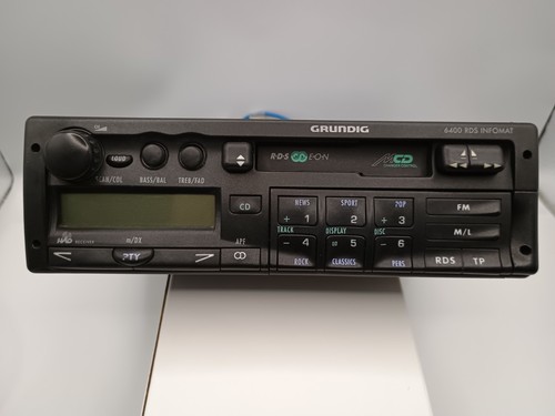 Youngtimer vintage autoradio - vintage,