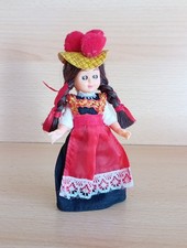 Kleine Souvenir Puppe