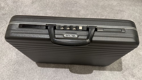 Rimova limbo attache akten - limbo,