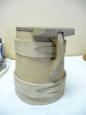 3432.      Alter Bierkrug Holzbierkrug Deko Krug