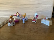 Braut mit brautjungfer und - braut,