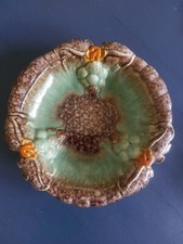 Schöne alte Obstschale mit Weintrauben, wahrscheinlich aus den 50ern - Majolika