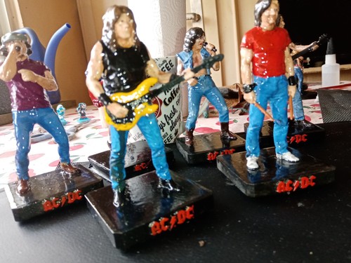 Resin figuren cm - ac/dc,