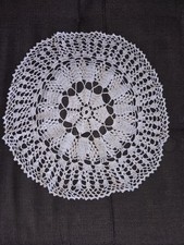 häkeldeckchen ca 45 cm Handarbeit
