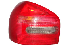 Rücklicht links 8L0945095A