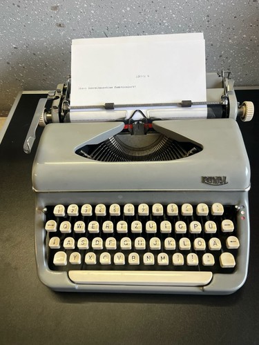 Schreibmaschine royal - schreibmaschine,