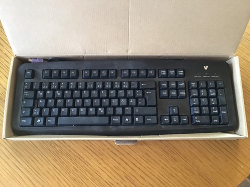Standart ps2 tastatur - v7,