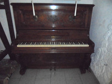 Klavier von BOCK & HINRICHSEN