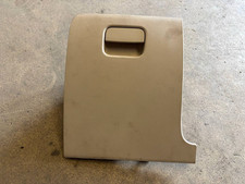 Storage compartment front left