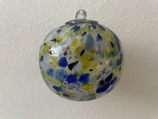 Glaskugel zum Hängen, mundgeblasen, Fenster Dekoration, Ø 8cm, blau, gelb