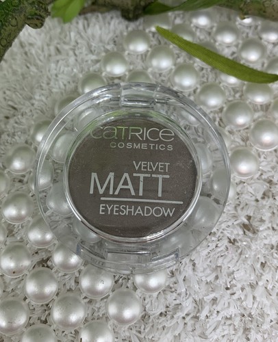 Catrice velvet matt - catrice, eyeshadow