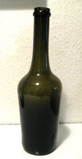 Antike Flasche -  19.Jhdt, hoher Boden ,  Abriss