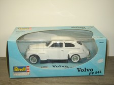 Volvo PV444 - Revell 08442 -