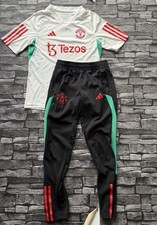 Adidas Manchester United Trainingsset Shirt & Trainingshose Jungen 11-12 Jahre