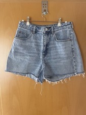Damen Kurze Jeans mit Fransen