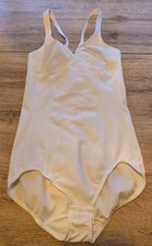 LUXUX PUR: Triumph Formbody / MiederBody MODERN SOFT+COTTON, Gr. 75 B, weiß, NEU