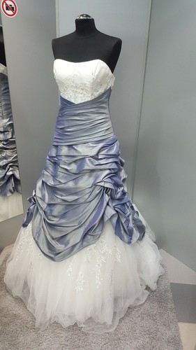 Ein besonderes brautkleid von - ein,