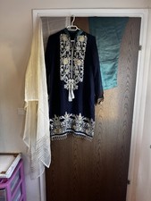 Pakistanische Designer-Kleider