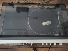 Hitachi SDT 7785 Kompaktanlage Vinyl Plattenspieler ungetestet ohne Lautsprecher