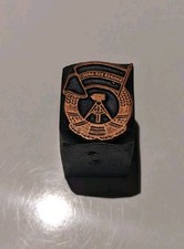 DDR Wappen Banner der Arbeit