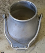 Alter Aluminium Melkeimer