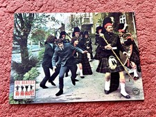 Hi Hi Hilfe Aushangfoto, Die