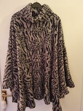 BPC Damen Fleece Poncho