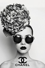 Coco Chanel Frau mit