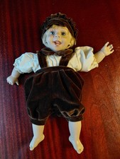 Charakter- Puppe Junge - 35 cm groß- unbespielte Sammlerpuppe NEU Bub