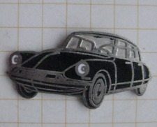 CITROEN DS / OLDTIMER YOUNGTIMER .......... älterer emaillierter Auto Pin (186h)