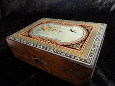 Spieldose aus Holz/lackiert