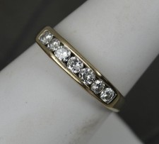 Halb-Ewigkeitsring 0,5 kt Diamant 18 kt Gold