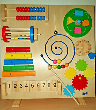 Motorikspielwand freistehend klappbare Füße Activity Board Holz Brett