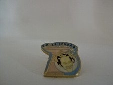 Metall - Pin / Bo le Lavabo / Chinese