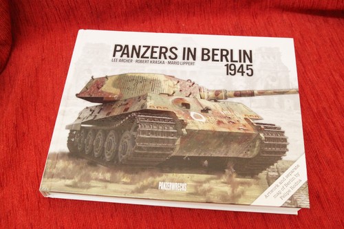 Panzers berlin 1945 lee - in,