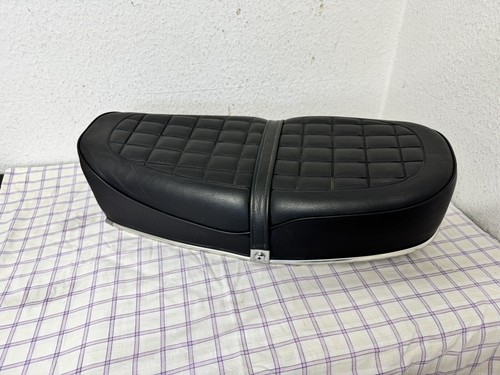 Honda 125 sitz - ,
