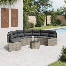 Gartensofa mit Tisch und