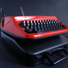 Restauriert Privileg 270T(1976) in Pop-Orange mit charakteristischem Schriftbild