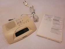 Sony Dream Machine ICF-C233 Radiowecker 90er Jahre Vintage Weiss