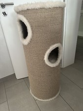 katzenkratzbaum mittelgroß, kleine Kratzmöglichkeit, Tunnel, Liegemöglichkeit