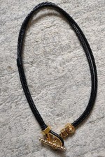 Versace Halskette aus geflochtenem Leder Goldfarben