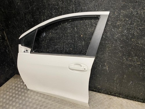 Tür toyota yaris 2018 - yaris,