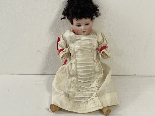 Alte puppe porzellankopfpuppe - alte,