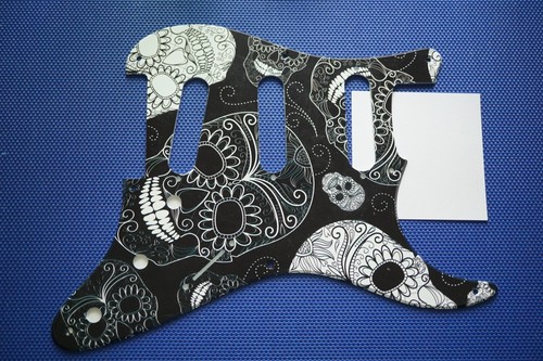 New skull print hole - skull,