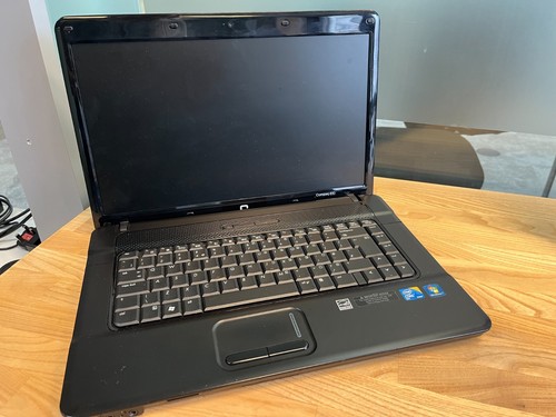 Schwarzes laptop compaq 610 - schwarzes,