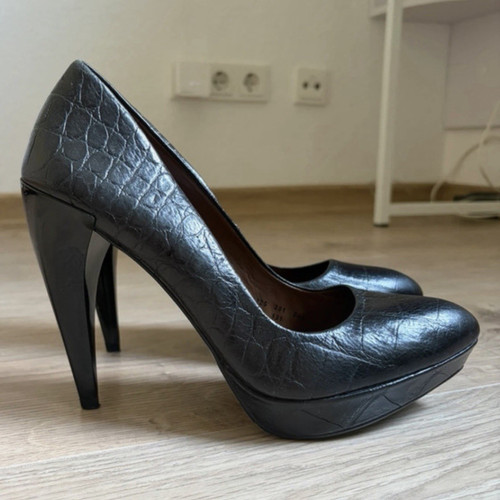 Zara high heels 13 cm - 12-13,