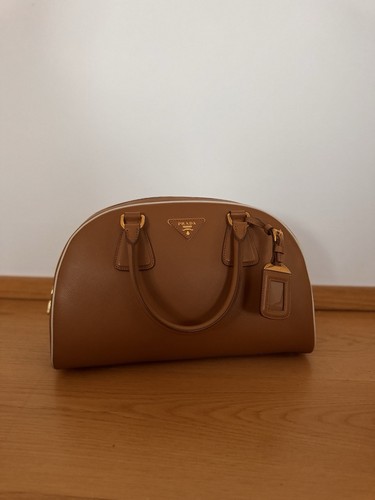 Prada saffiano bauletto cognac - saffiano,