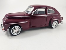 Revell Modellauto 1:18 Volvo PV544