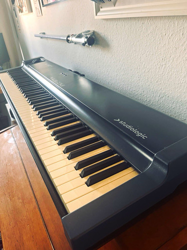 Studiologic 990 pro - studiologic,