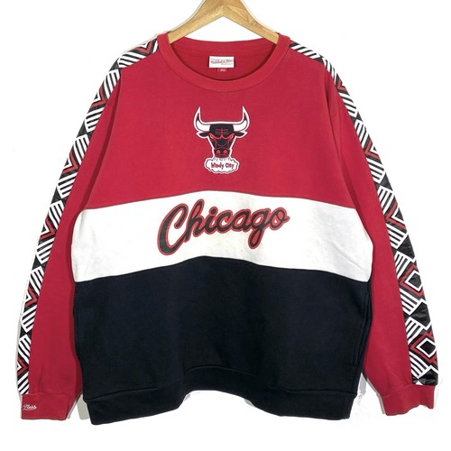 Chicago bulls sweatshirt - chicago,